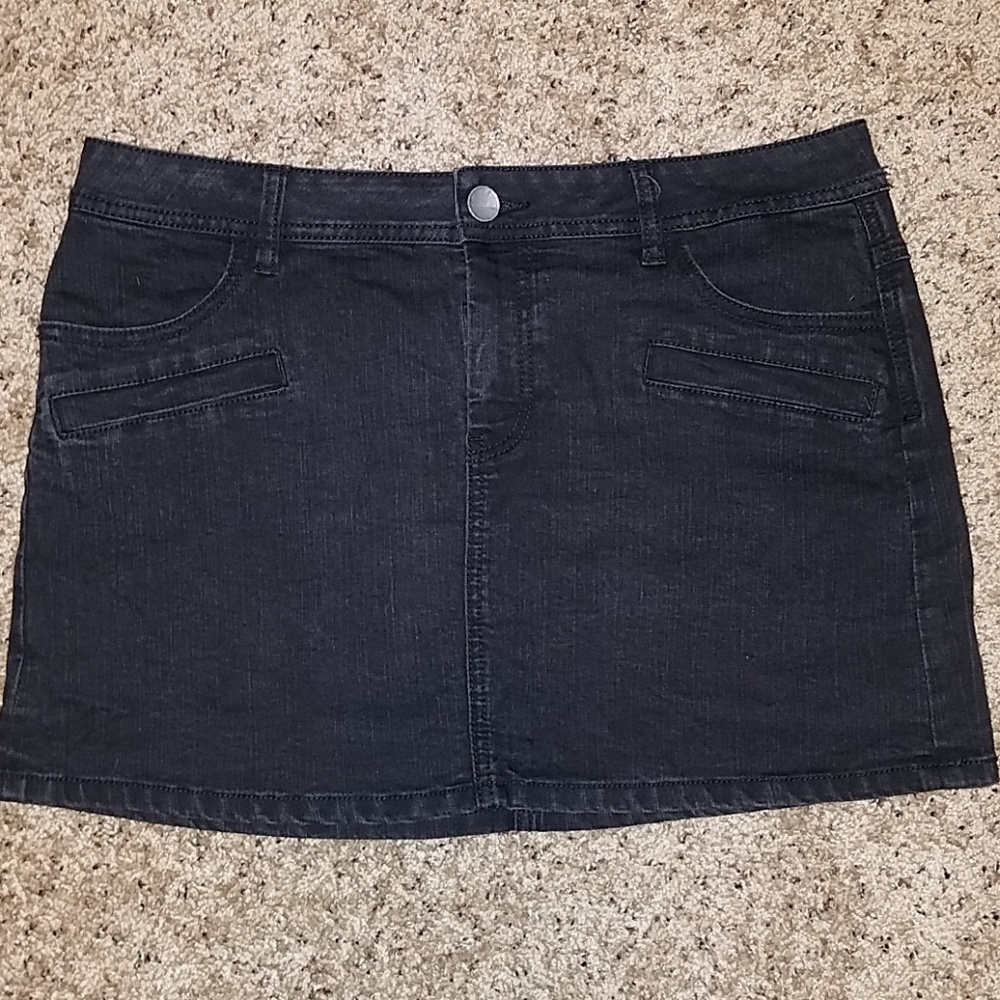 Victoria's Secret London jean skirt